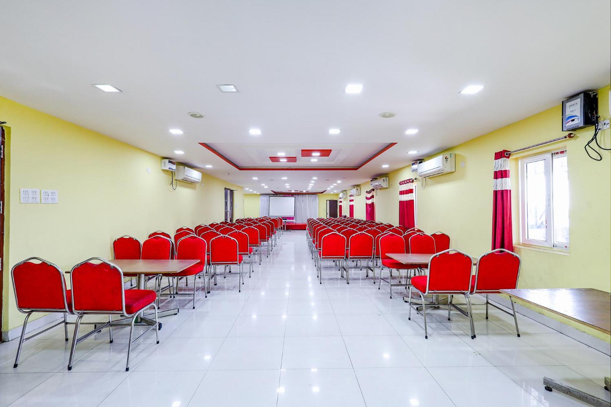 Fabhotel Prime Mahalaya Residency - Nr Chennai International Airport Zewnętrze zdjęcie