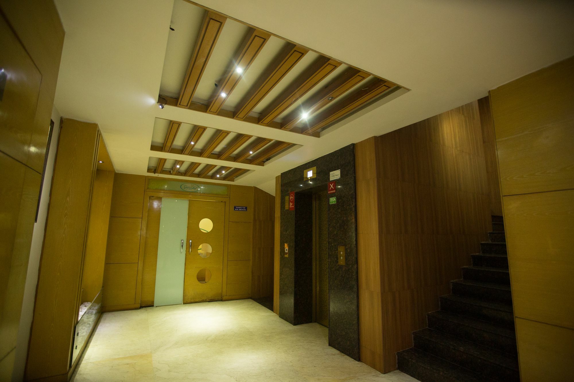 Fabhotel Prime Mahalaya Residency - Nr Chennai International Airport Zewnętrze zdjęcie